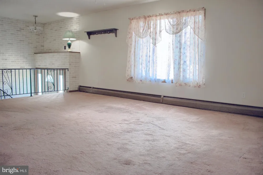 418 W 5TH STREET Mount Carmel, PA 17851