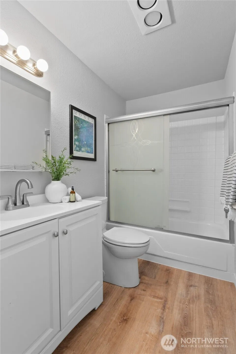 12631 NE 9th Place #C103 Bellevue, WA 98005