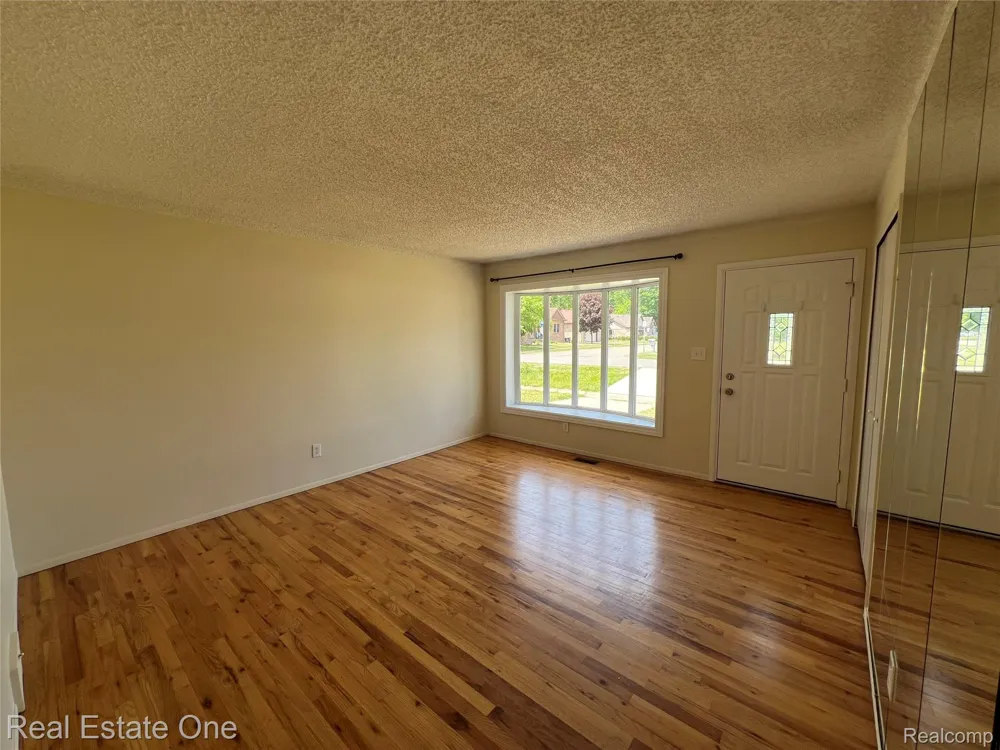 25563 Baker Taylor City, MI 48180