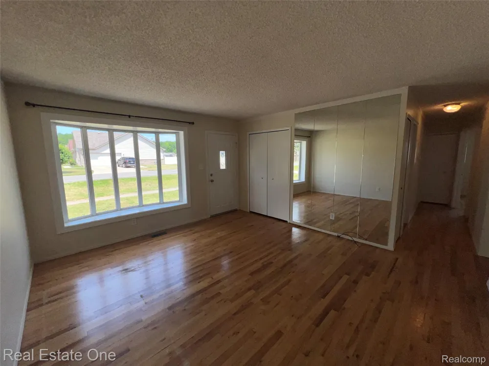 25563 Baker Taylor City, MI 48180