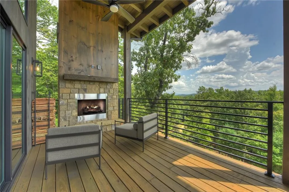 25 Boundless Trail Morganton, GA 30560