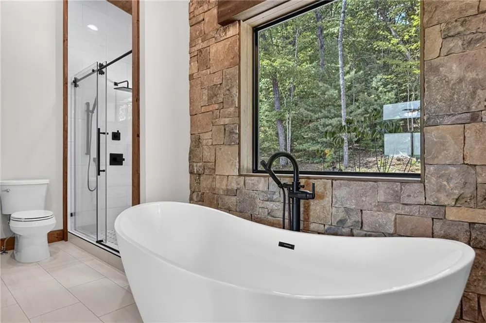 25 Boundless Trail Morganton, GA 30560