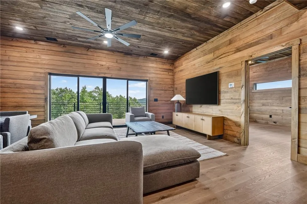 25 Boundless Trail Morganton, GA 30560