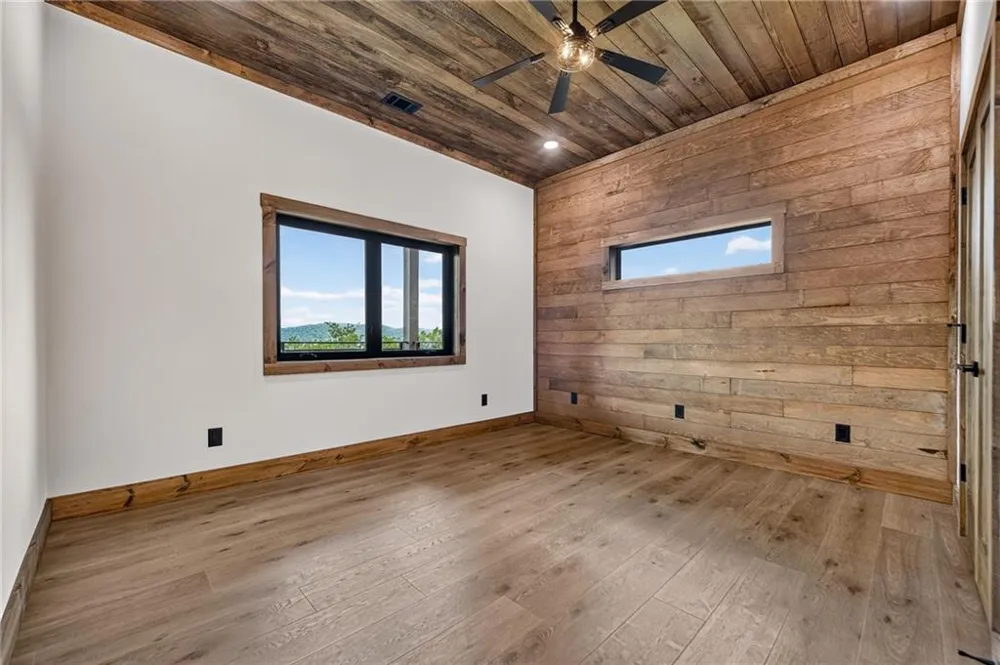 25 Boundless Trail Morganton, GA 30560