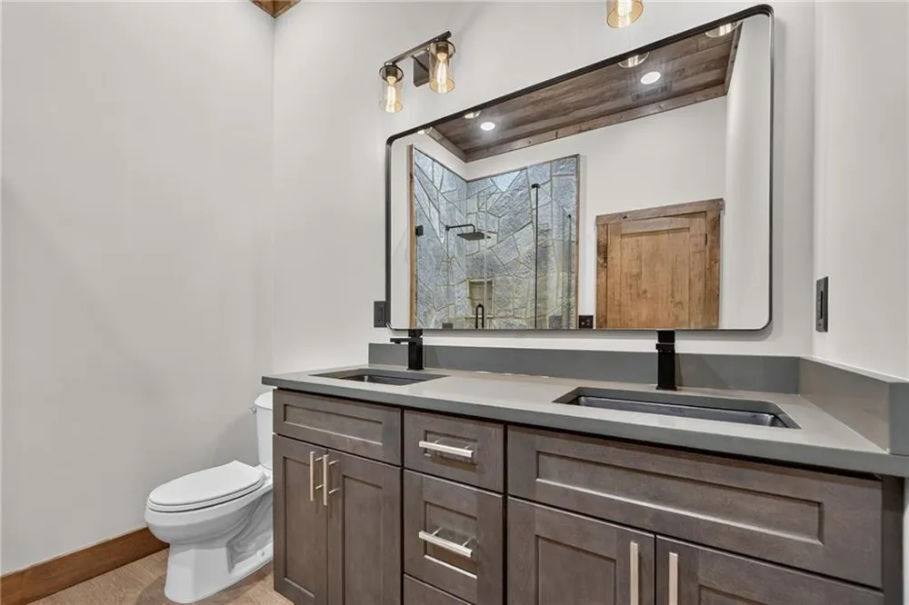 25 Boundless Trail Morganton, GA 30560