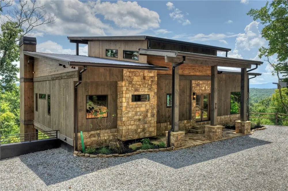 25 Boundless Trail Morganton, GA 30560