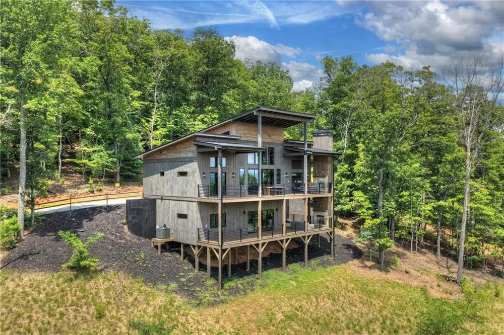 25 Boundless Trail Morganton, GA 30560