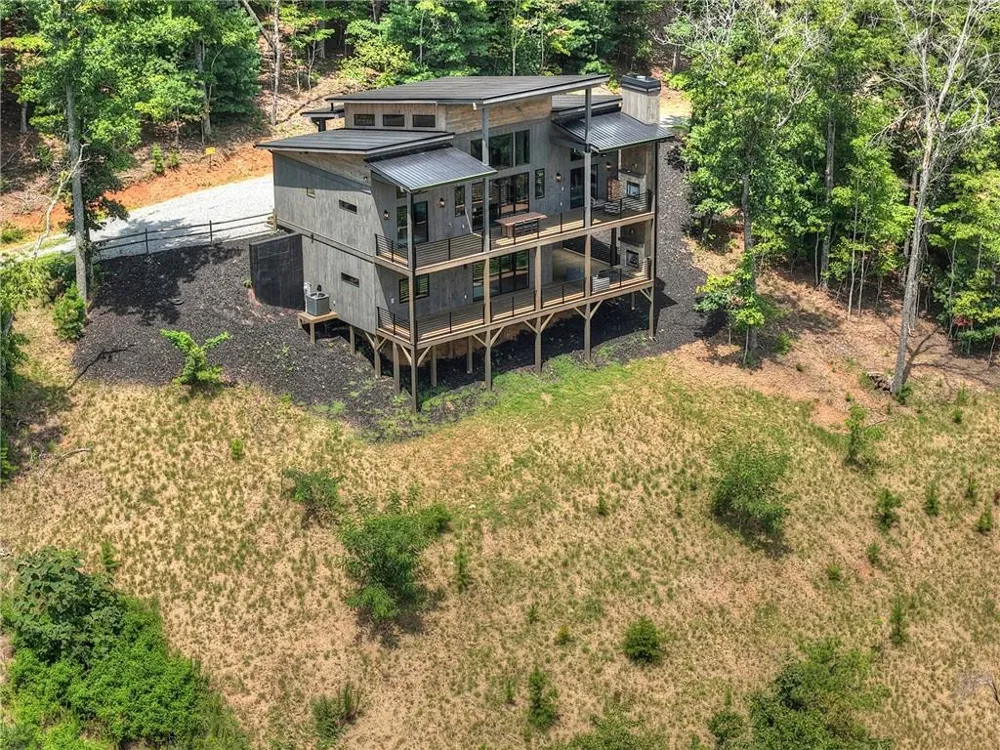25 Boundless Trail Morganton, GA 30560