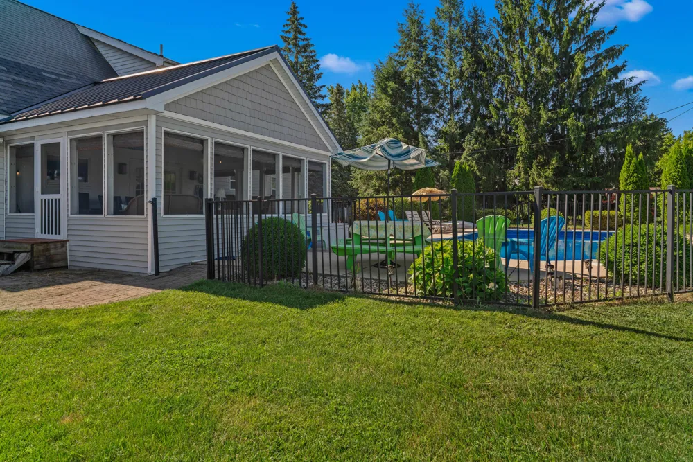 5160 Barker Road Jonesville, MI 49250