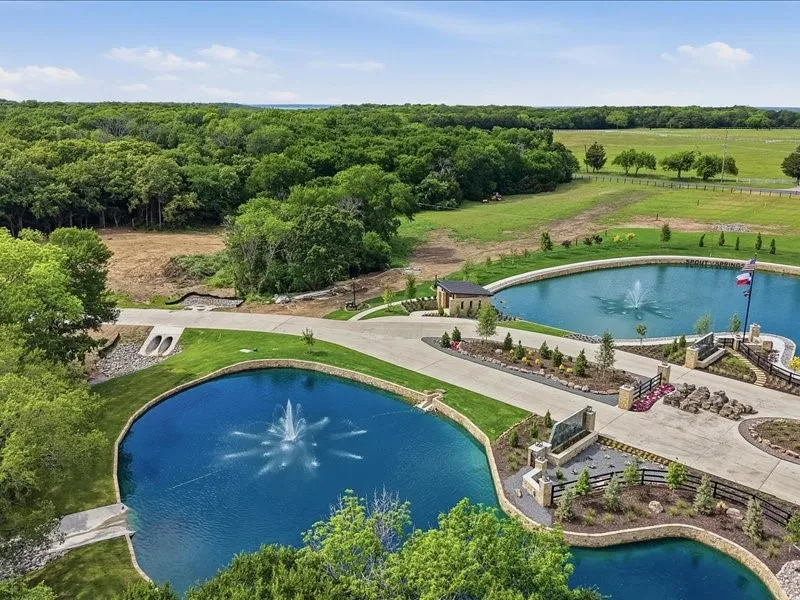 444 White Tail Way Pottsboro, TX 75076