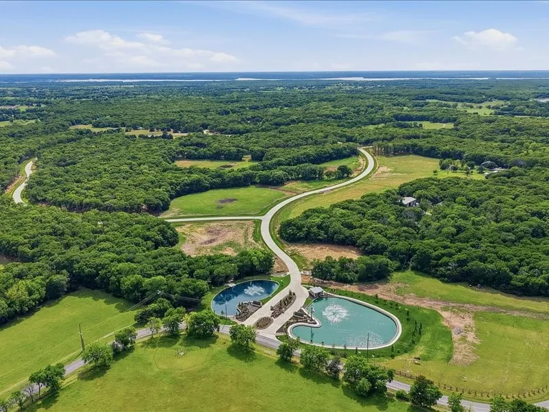 444 White Tail Way Pottsboro, TX 75076
