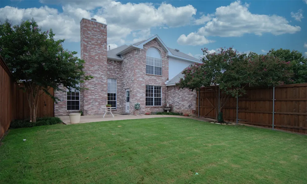 1685 Shannon Drive Lewisville, TX 75077