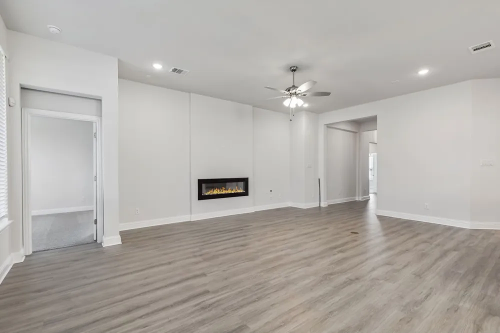 10300 Tapioca Street Fort Worth, TX 76036