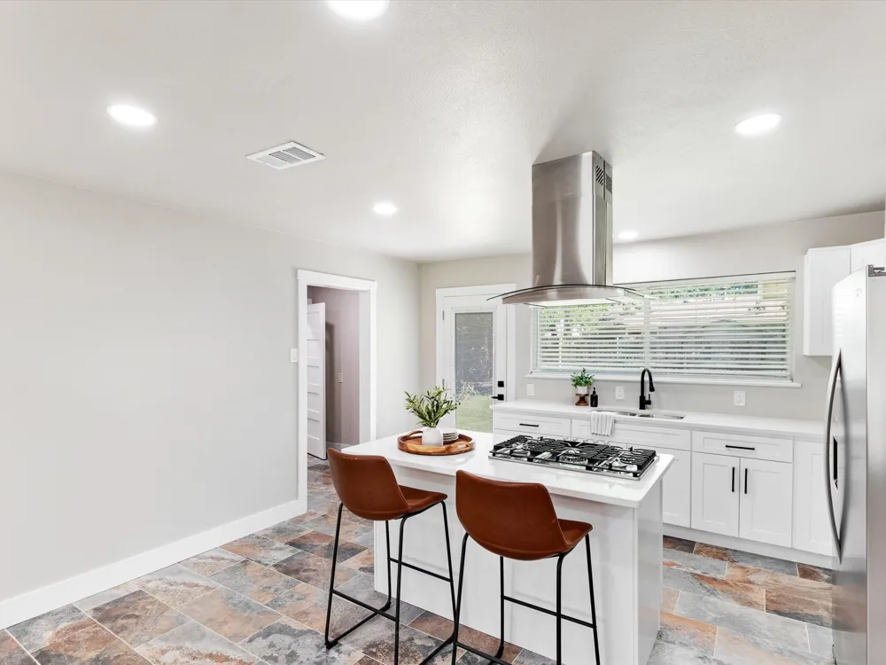 1213 Fairmont Street Irving, TX 75062