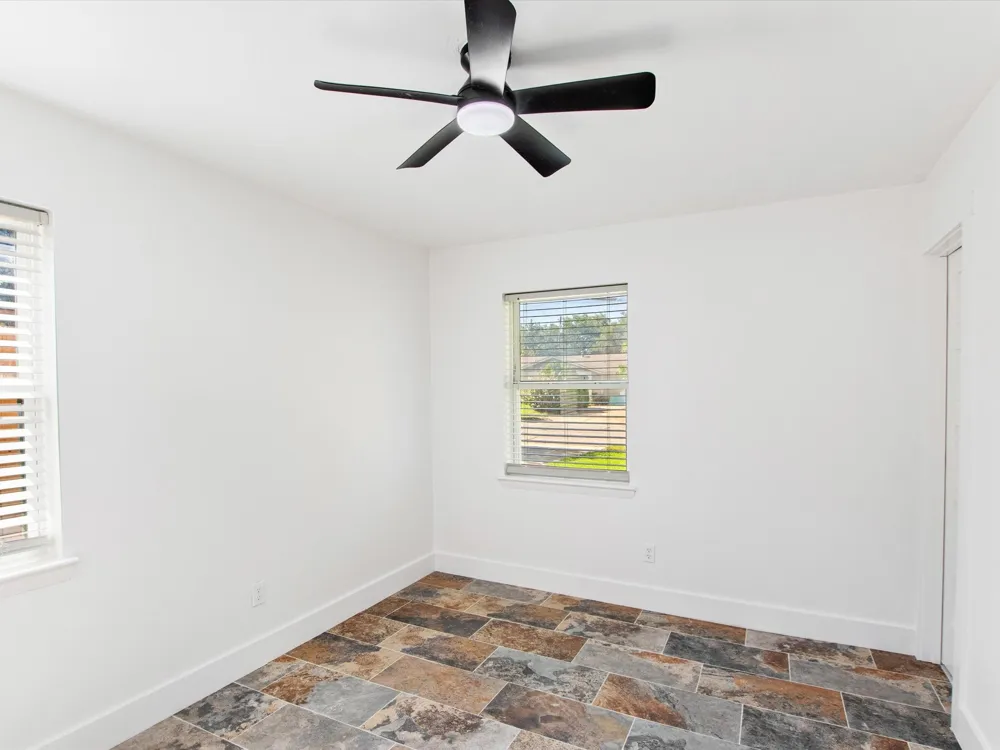 1213 Fairmont Street Irving, TX 75062