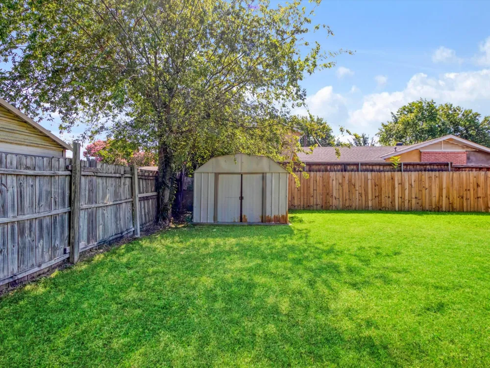 1213 Fairmont Street Irving, TX 75062
