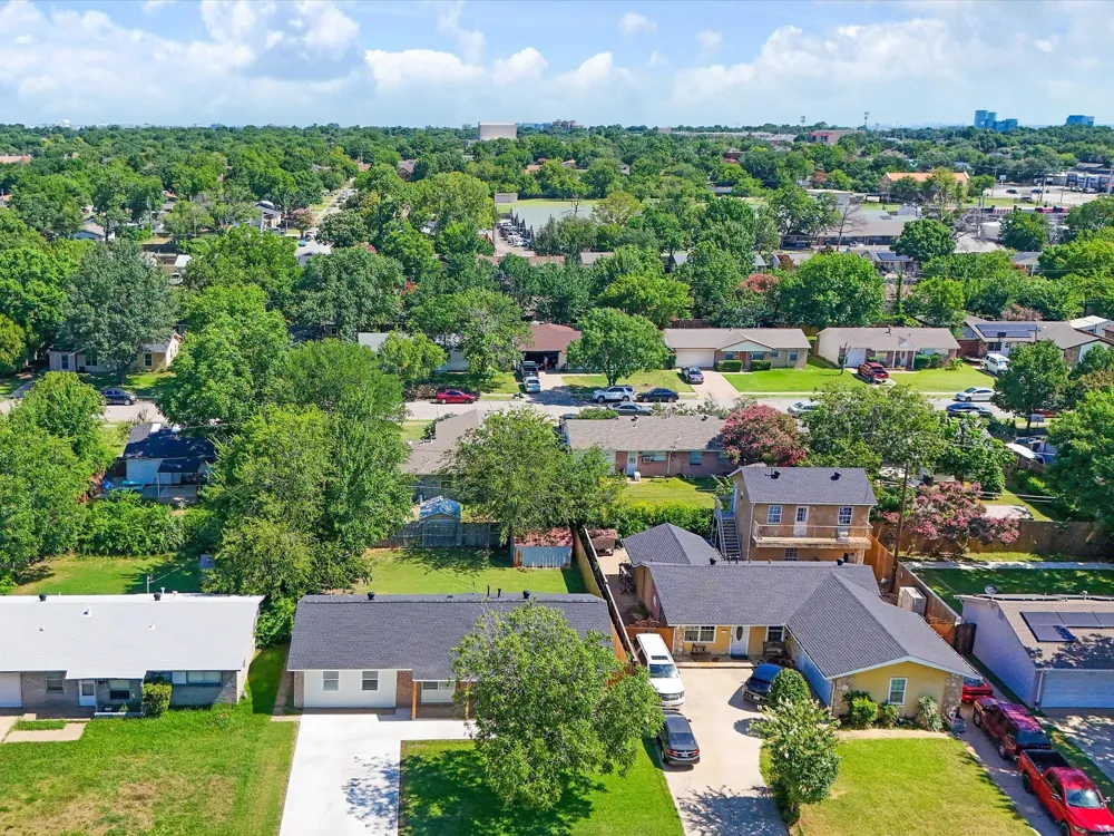 1213 Fairmont Street Irving, TX 75062