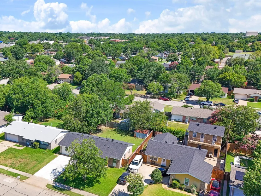 1213 Fairmont Street Irving, TX 75062