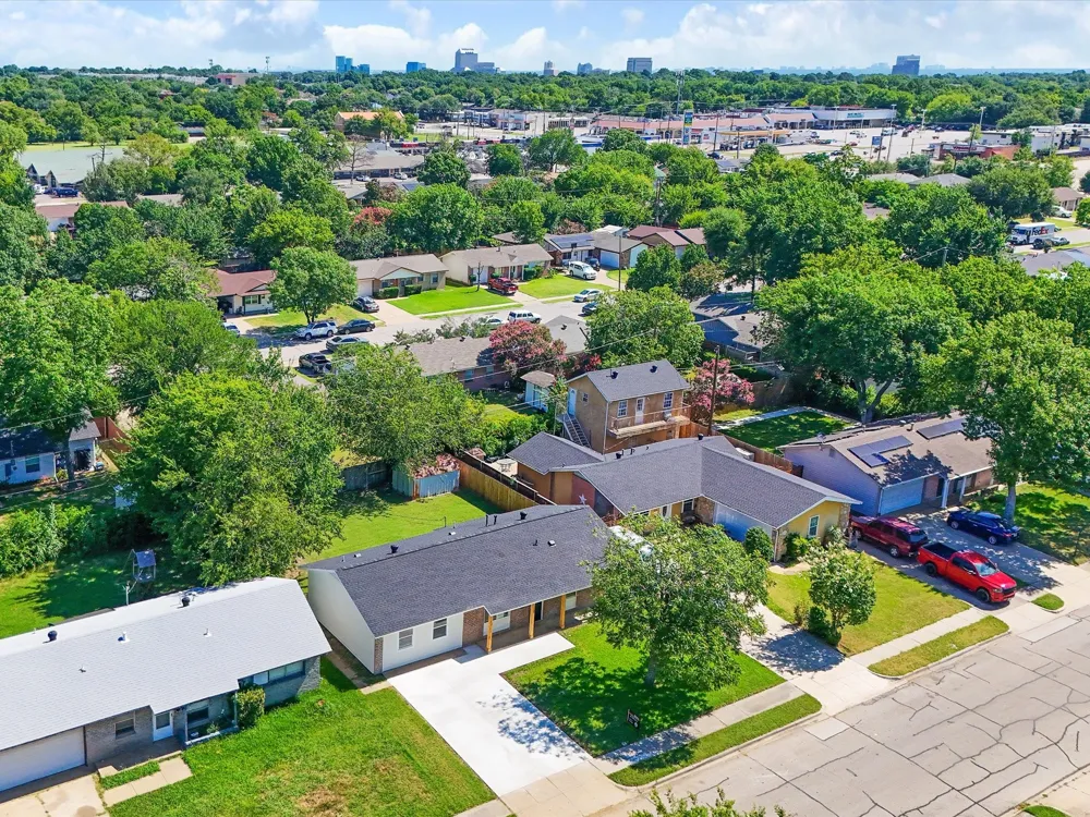 1213 Fairmont Street Irving, TX 75062