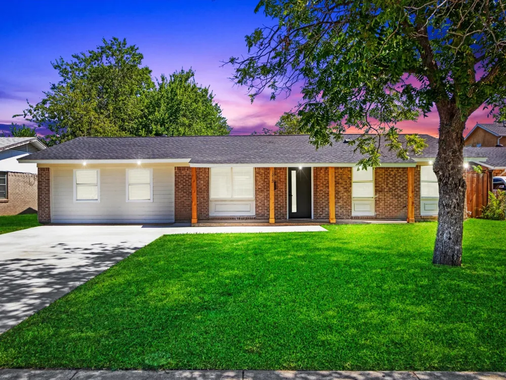 1213 Fairmont Street Irving, TX 75062