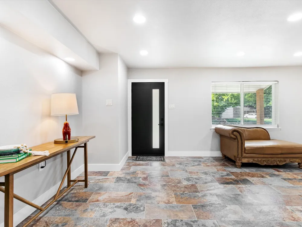 1213 Fairmont Street Irving, TX 75062