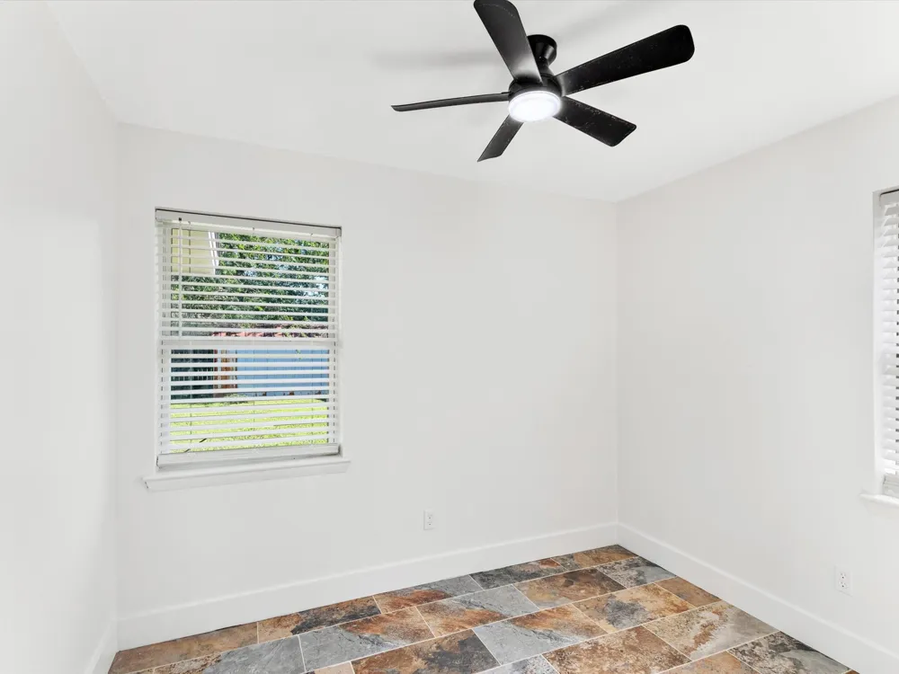 1213 Fairmont Street Irving, TX 75062