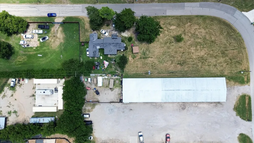8006 Renee Drive Arlington, TX 76001