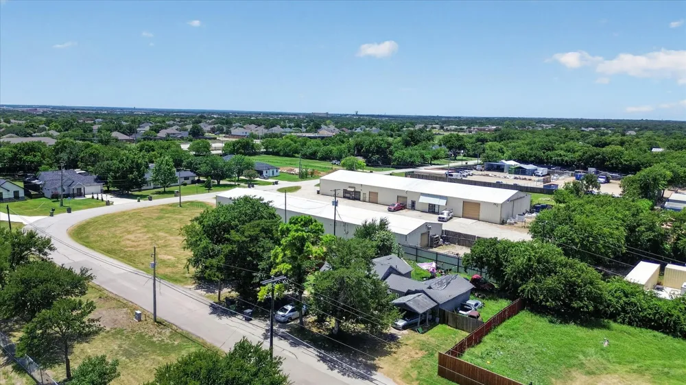 8006 Renee Drive Arlington, TX 76001