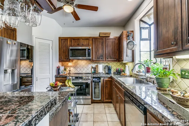 153 Watts Ln #6 Unit 6 Canyon Lake, TX 78133