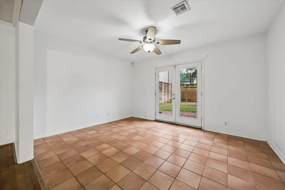 1931 Bissonnet Street Houston, TX 77005