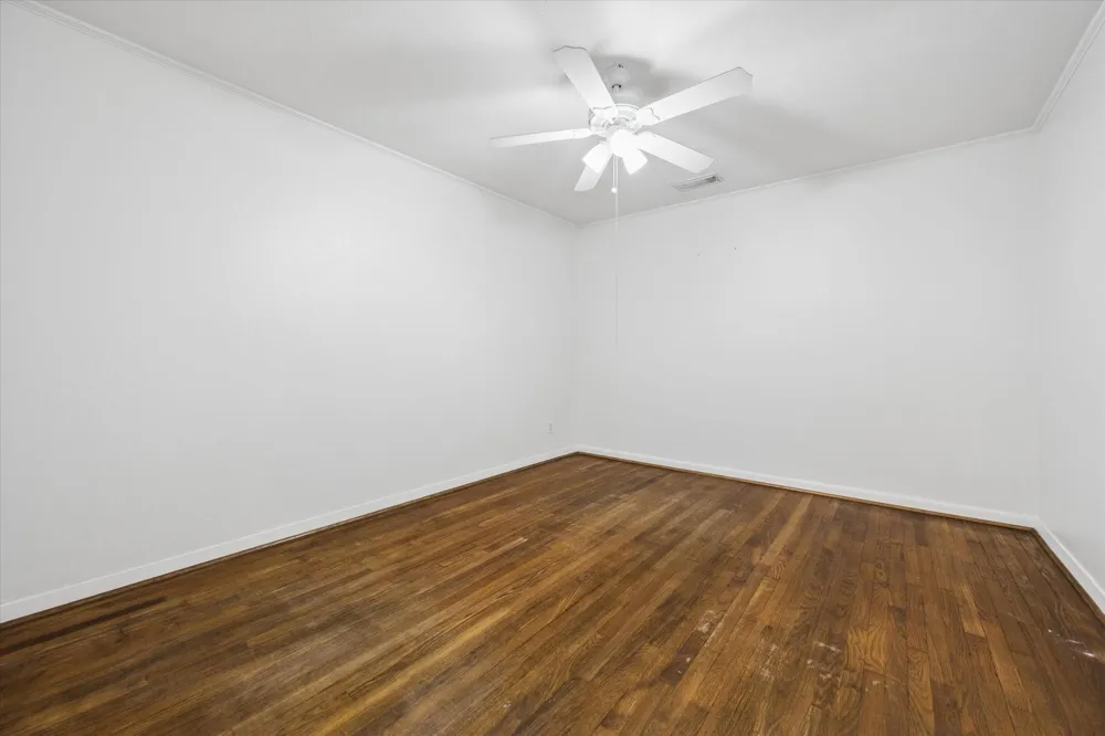 1931 Bissonnet Street Houston, TX 77005