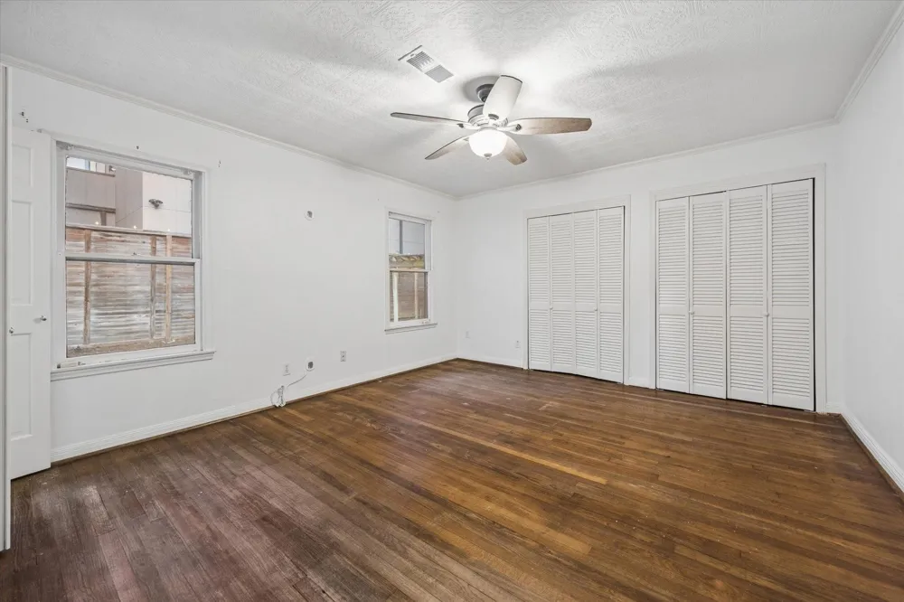 1931 Bissonnet Street Houston, TX 77005