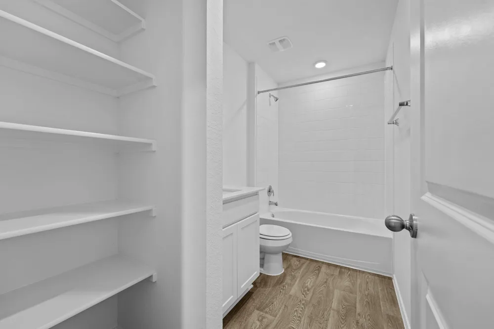 12117 Horseshoe Field Bend Mustang Ridge, TX 78610
