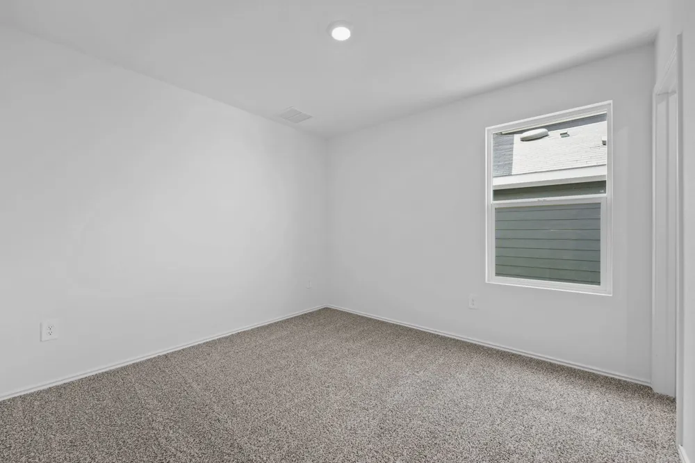 12117 Horseshoe Field Bend Mustang Ridge, TX 78610