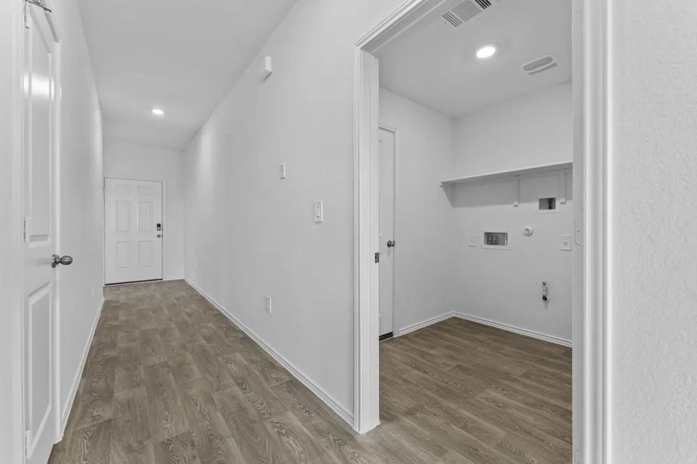 12117 Horseshoe Field Bend Mustang Ridge, TX 78610