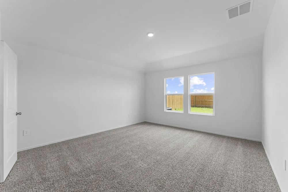 12117 Horseshoe Field Bend Mustang Ridge, TX 78610