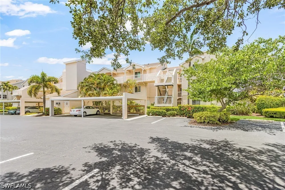 Citrus Lake Drive #104    #E104 Naples, FL 34109