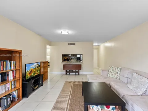 571 NW 107th Ave #107