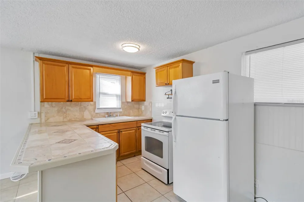 809 ILLINOIS AVENUE Palm Harbor, FL 34683