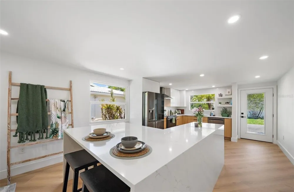 578 SPANISH DRIVE S Longboat Key, FL 34228