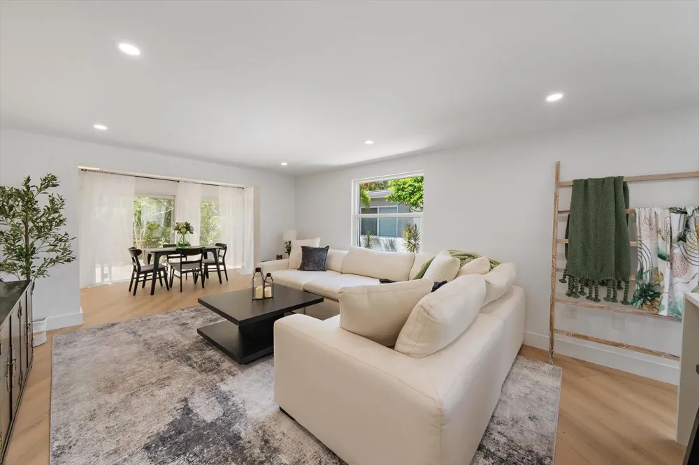578 SPANISH DRIVE S Longboat Key, FL 34228