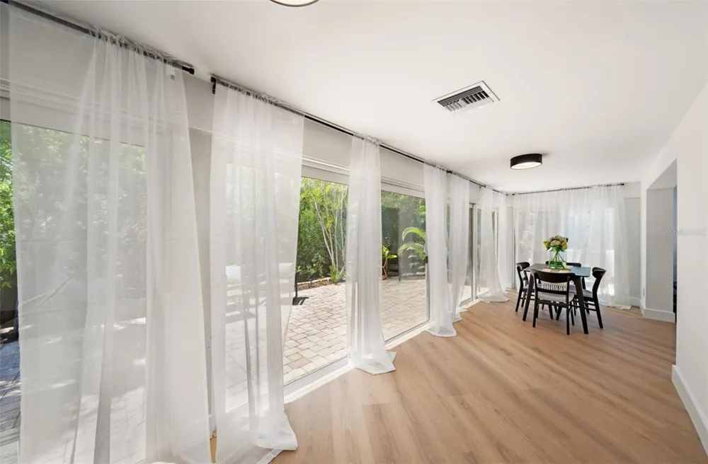 578 SPANISH DRIVE S Longboat Key, FL 34228