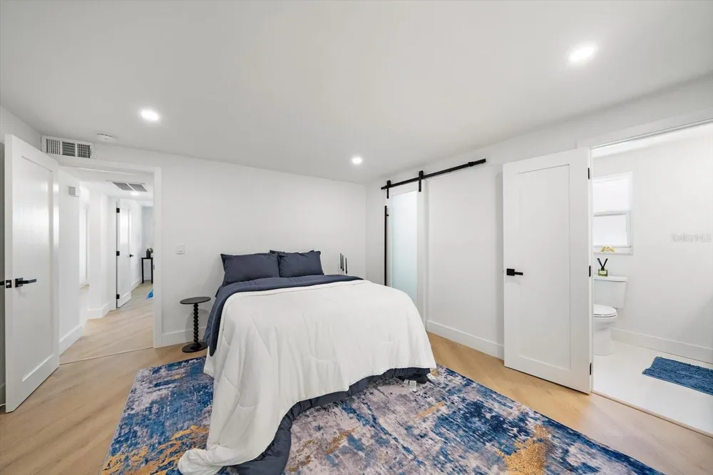 578 SPANISH DRIVE S Longboat Key, FL 34228