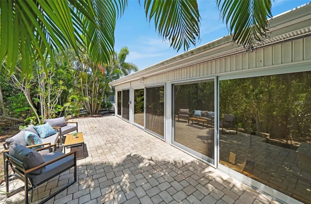 578 SPANISH DRIVE S Longboat Key, FL 34228