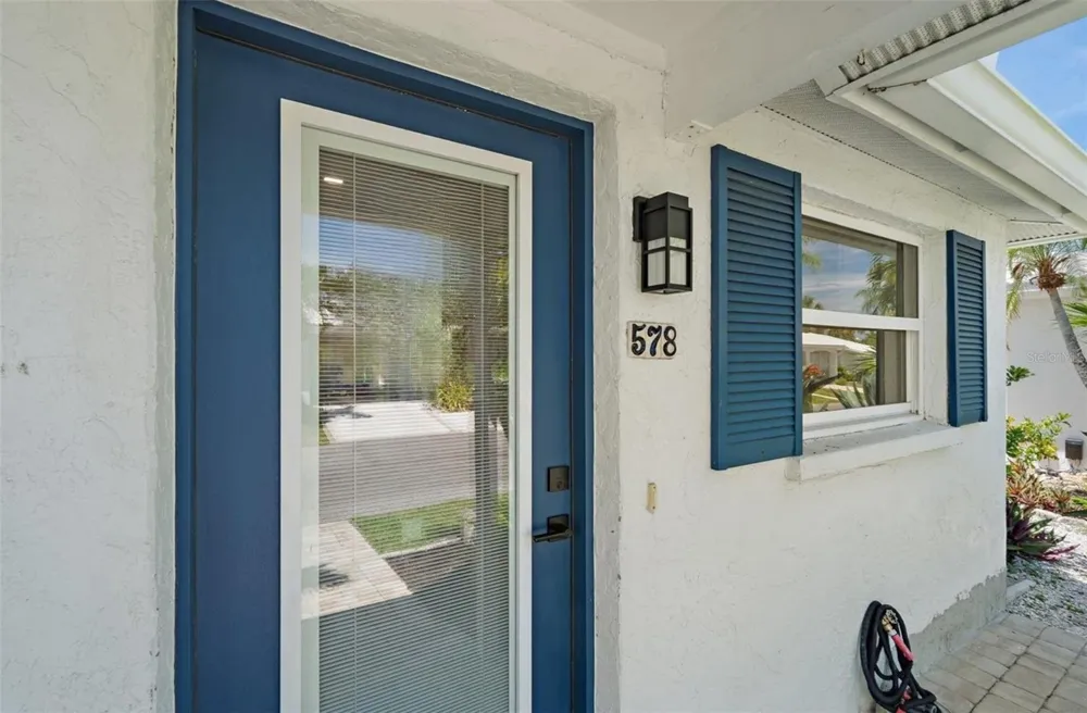 578 SPANISH DRIVE S Longboat Key, FL 34228