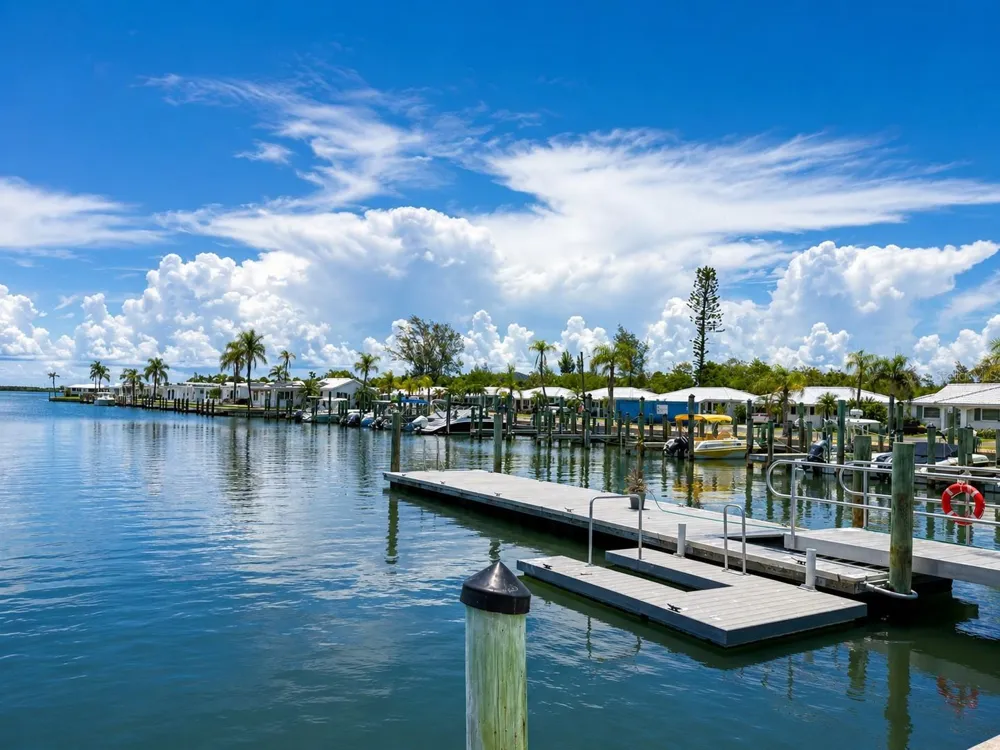 578 SPANISH DRIVE S Longboat Key, FL 34228