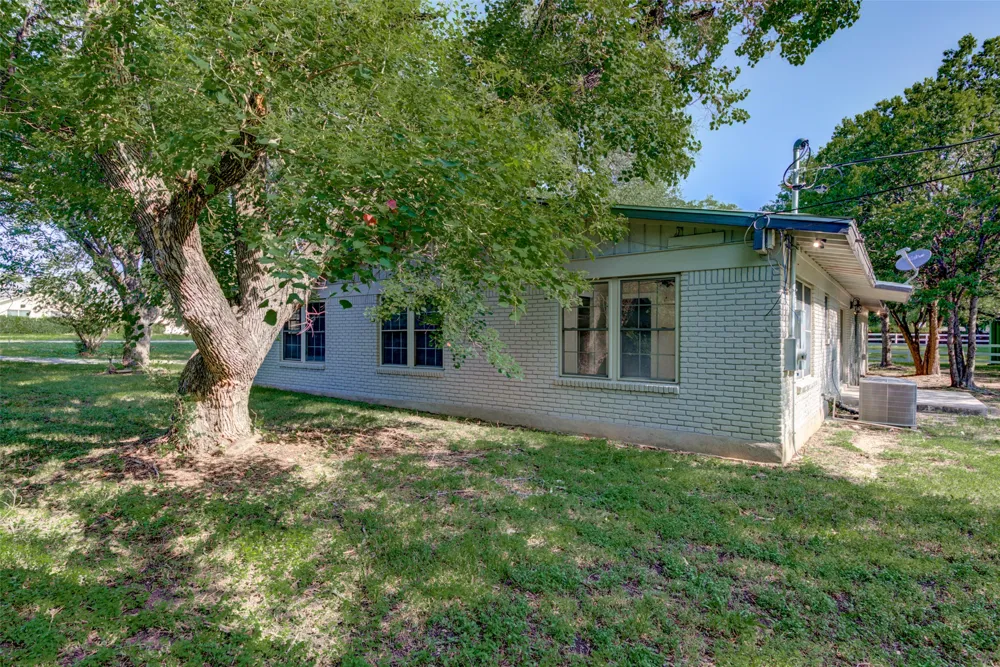 11811 Sleepy Hollow Road Manchaca, TX 78652