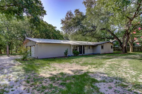 11811 Sleepy Hollow Road