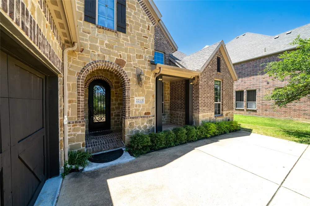 2213 Cotswold Valley Court Southlake, TX 76092