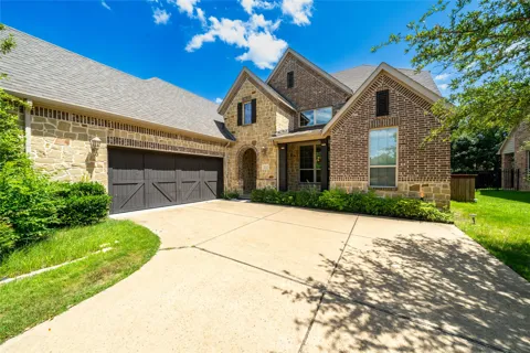 2213 Cotswold Valley Court